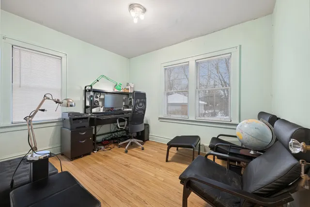 $350,000 | 1202 Taylor Avenue, Highland Park, IL 60035