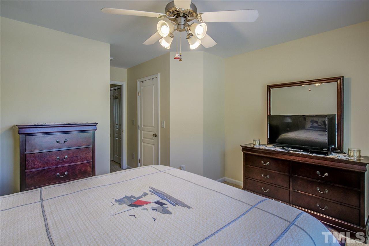 5211 Moonview Court Raleigh, NC 27606 - Photo 14 of 22 Gallery Image 14