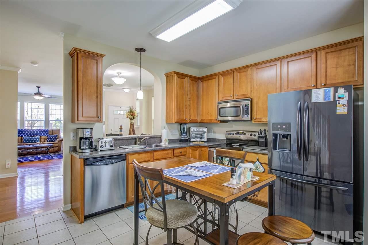 5211 Moonview Court Raleigh, NC 27606 - Photo 8 of 22 Gallery Image 8