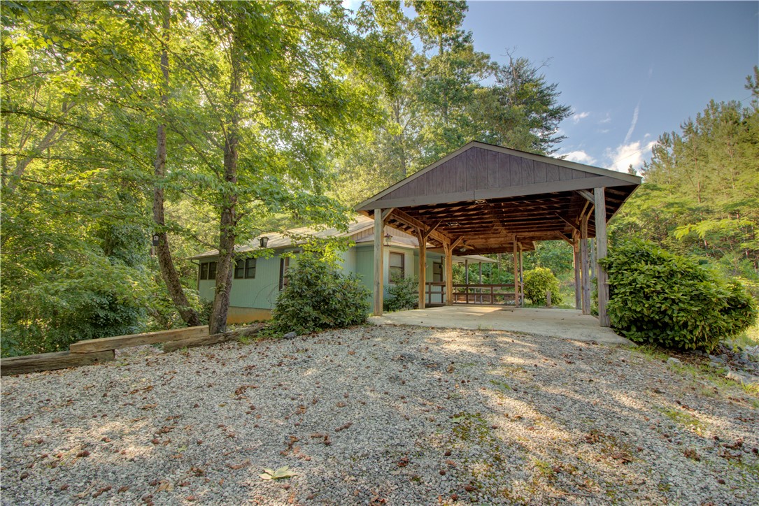 631 Lem Burton Road Westminster, SC 29693 - Photo 1 of 22 Gallery Image 1