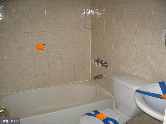 3841 Gallows Road Annandale, VA 22003 - Photo 8 of 11 Master Bath