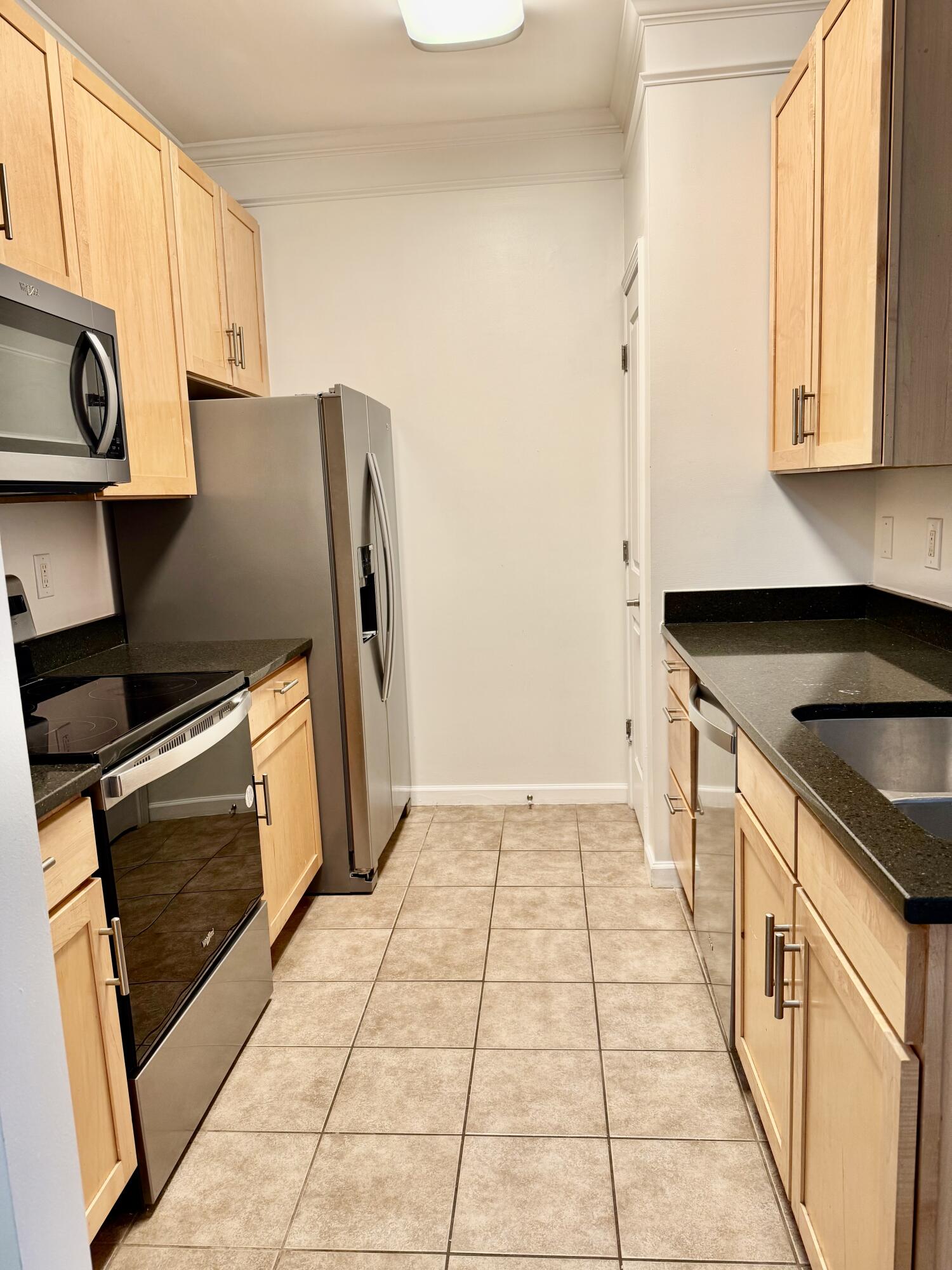1755 Central Park Road, Unit 6306 Charleston, SC 29412 - Photo 2 of 20 kitchen