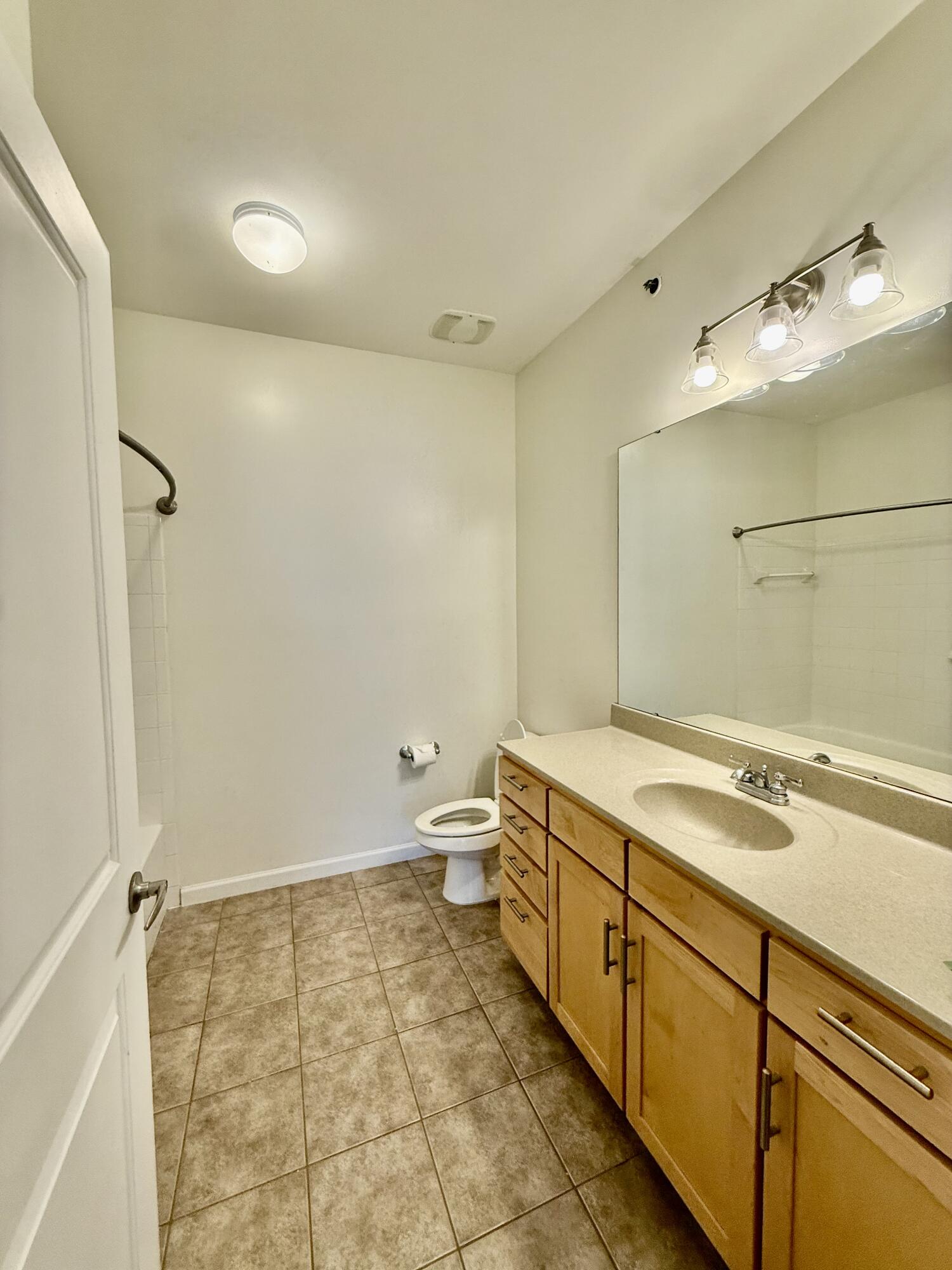 1755 Central Park Road, Unit 6306 Charleston, SC 29412 - Photo 10 of 20 bathroom