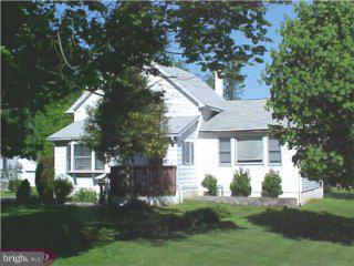 156 Dutch Neck Road East Windsor, NJ 08520 - Photo 2 of 3