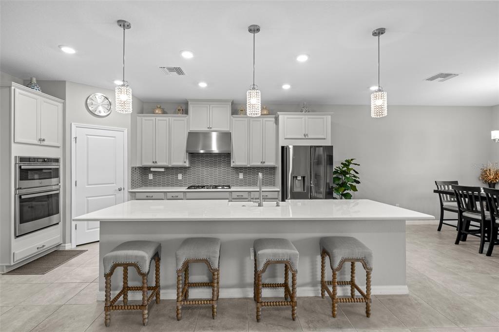 2512 High Tides Way Wesley Chapel, FL 33543 - Photo 11 of 81