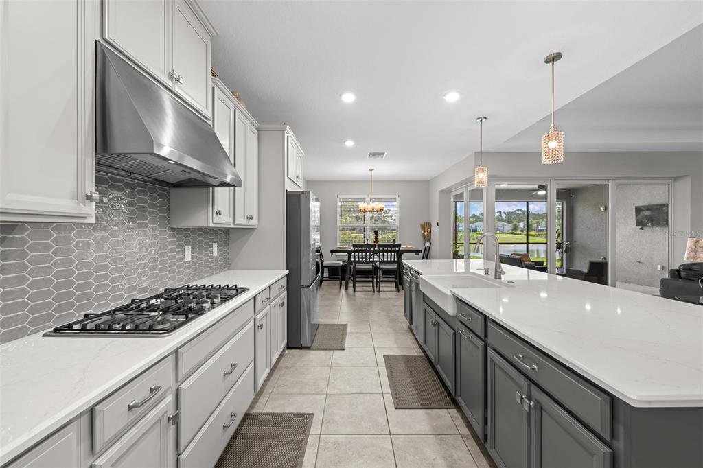 2512 High Tides Way Wesley Chapel, FL 33543 - Photo 7 of 81