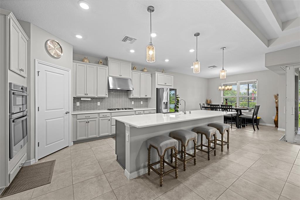 2512 High Tides Way Wesley Chapel, FL 33543 - Photo 8 of 81