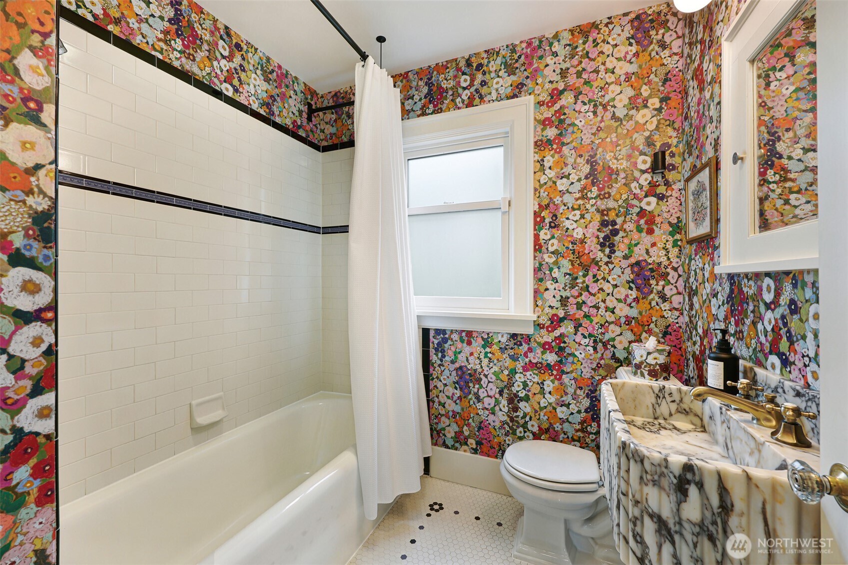 342 Northwest 76th Street Seattle, WA 98117 - Photo 16 of 32