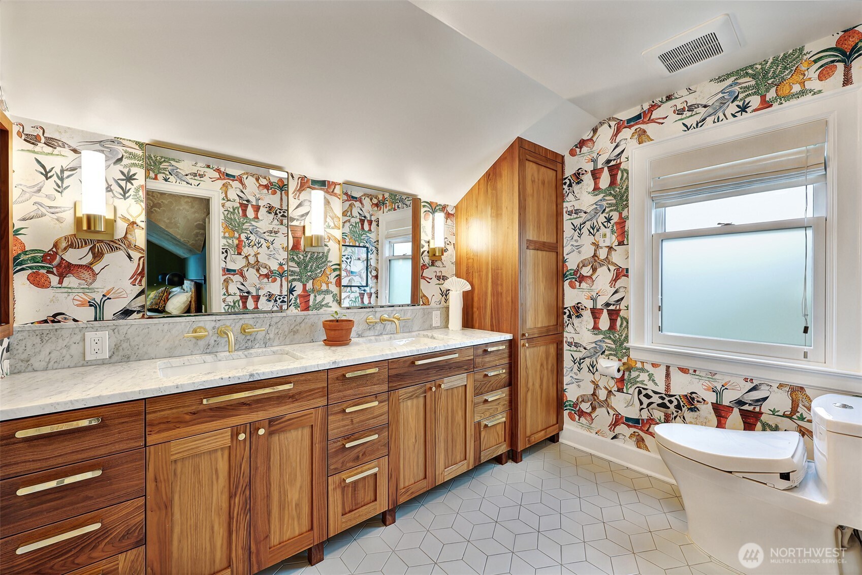 342 Northwest 76th Street Seattle, WA 98117 - Photo 22 of 32