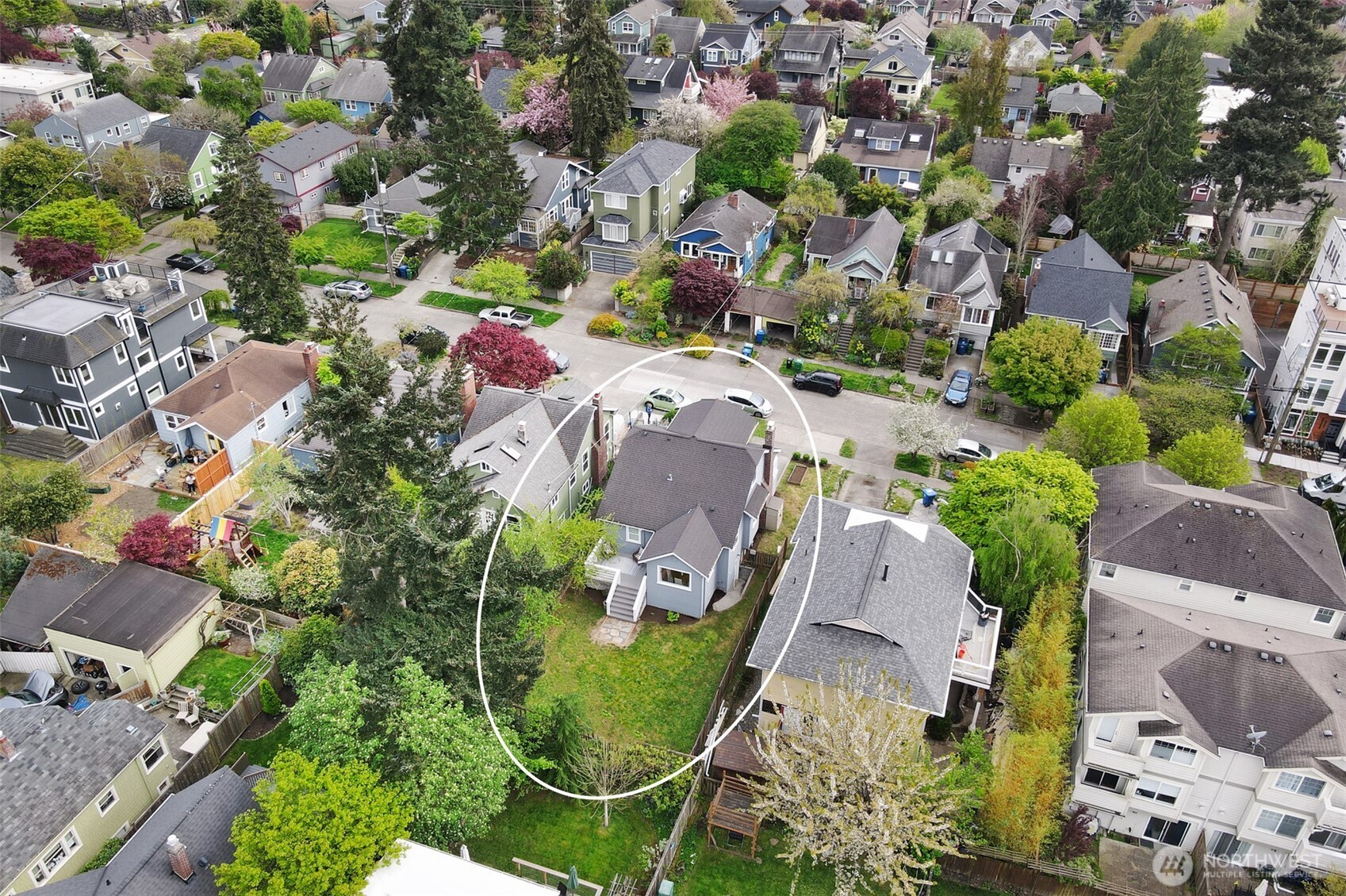 342 Northwest 76th Street Seattle, WA 98117 - Photo 3 of 32