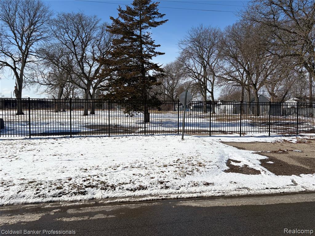 2701 Branch Road Flint, MI 48506 - Photo 4 of 6