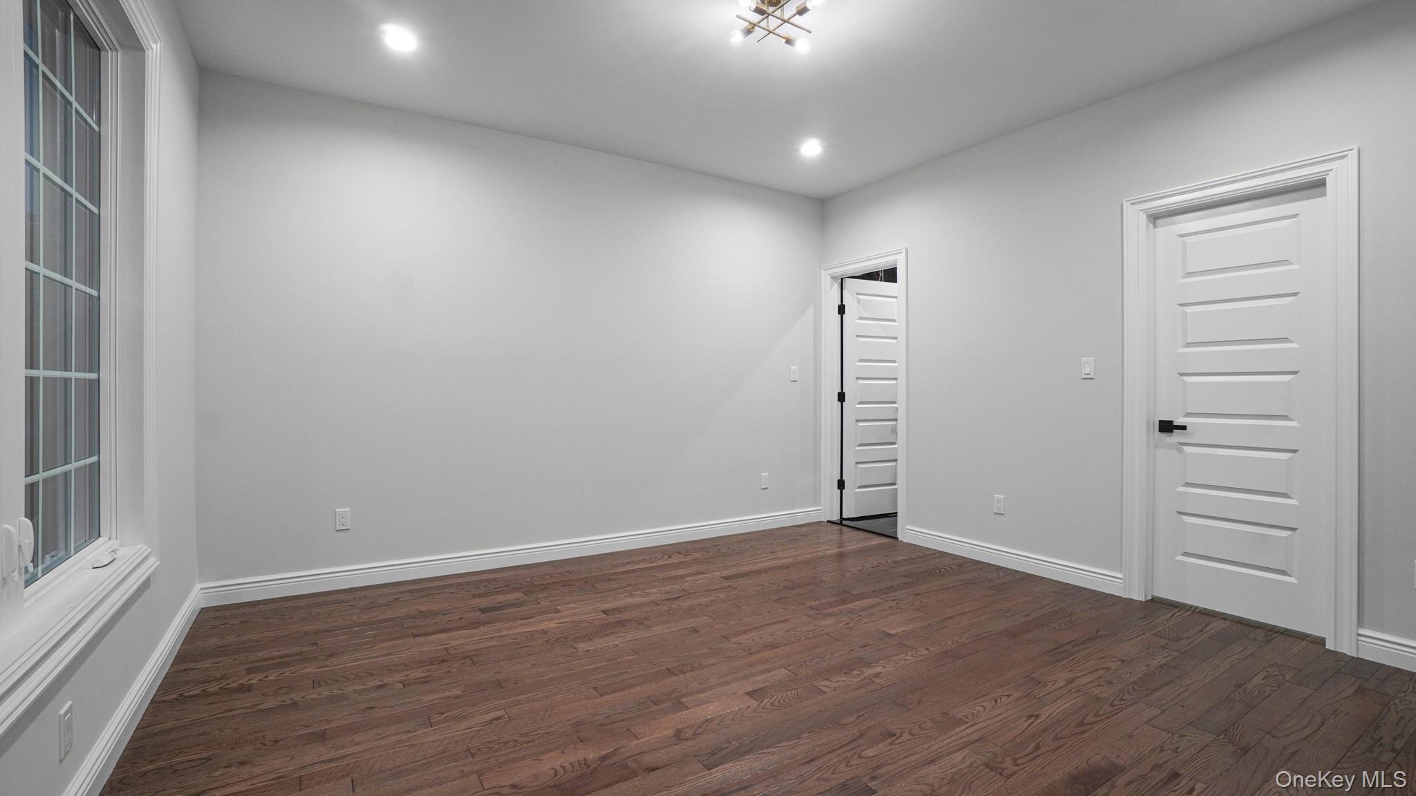 1630 Salem Road Valley Stream, NY 11580 - Photo 18 of 49
