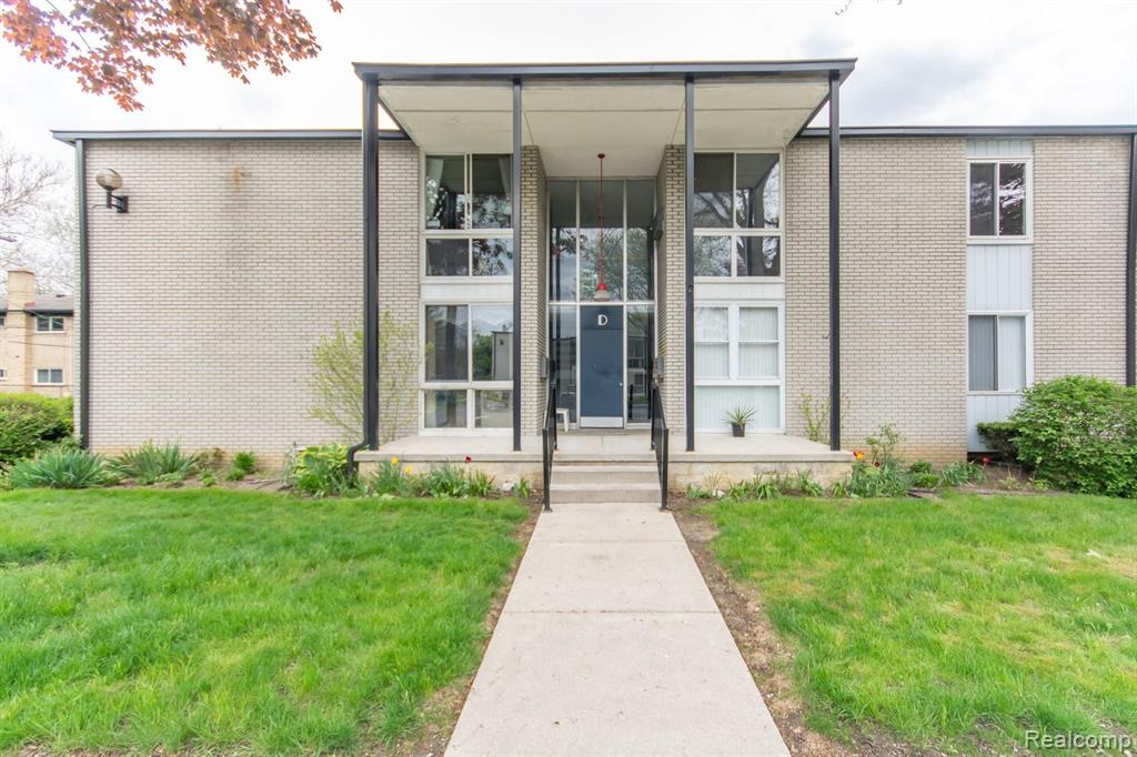 4030 West 13 Mile Road, Unit D3 Royal Oak, MI 48073 - Photo 1 of 13