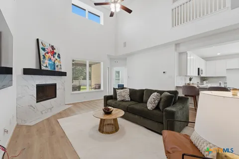 $575,000 | 160 Villars Drive, Salado, TX 76571