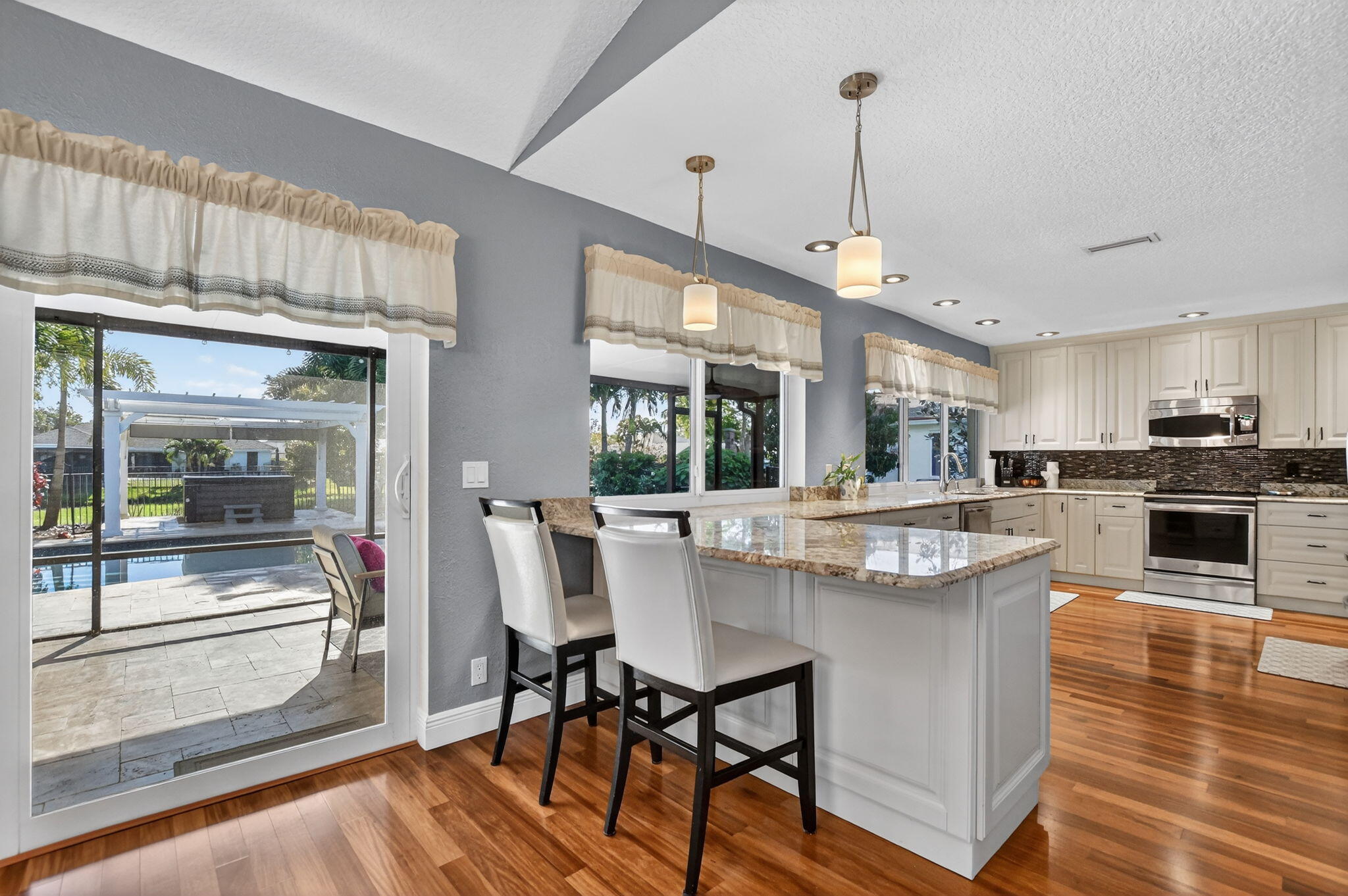 18298 102nd Way South, Unit S Boca Raton, FL 33498 - Photo 9 of 54 988E49FF-285D-4F2E-B8CD-7D2ED2114EFE