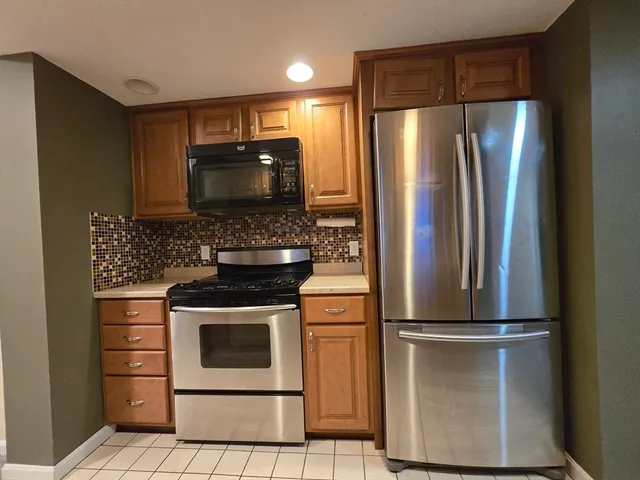 $499,999 | 165 Cottage Street, Unit 611, Chelsea, MA 02150