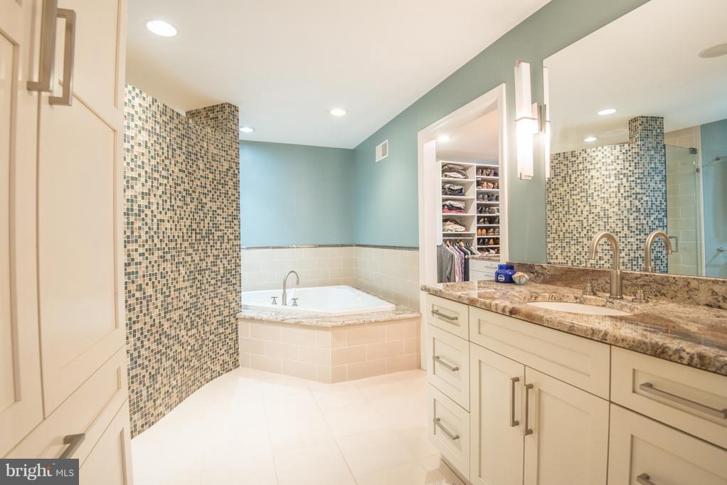 1409 Newton Road Lancaster, PA 17603 - Photo 21 of 49 Gallery Image 21
