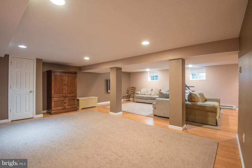 1409 Newton Road Lancaster, PA 17603 - Photo 40 of 49 Gallery Image 40