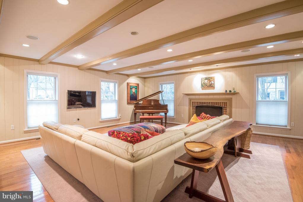 1409 Newton Road Lancaster, PA 17603 - Photo 8 of 49 Gallery Image 8
