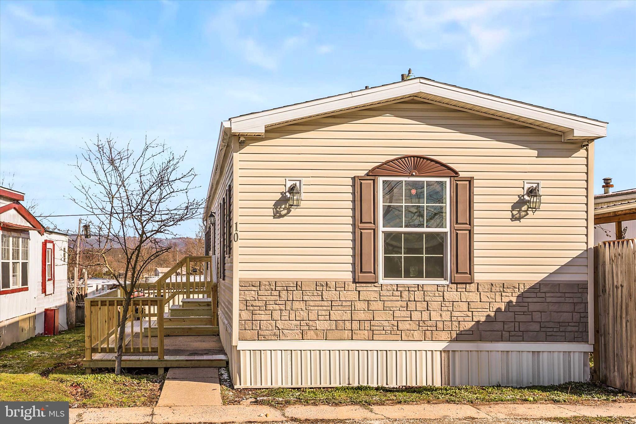 10 Ridgeview Park Jonestown, PA 17038 - Photo 2 of 30 End View from Street