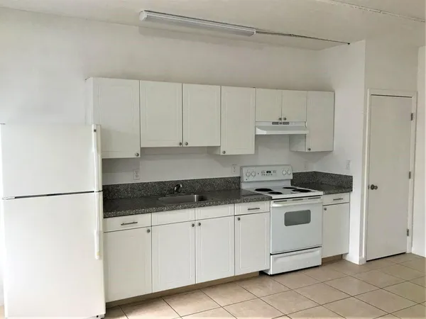 $1,425 | 3611 North Dixie Highway, Unit 3617, Oakland Park, FL 33334