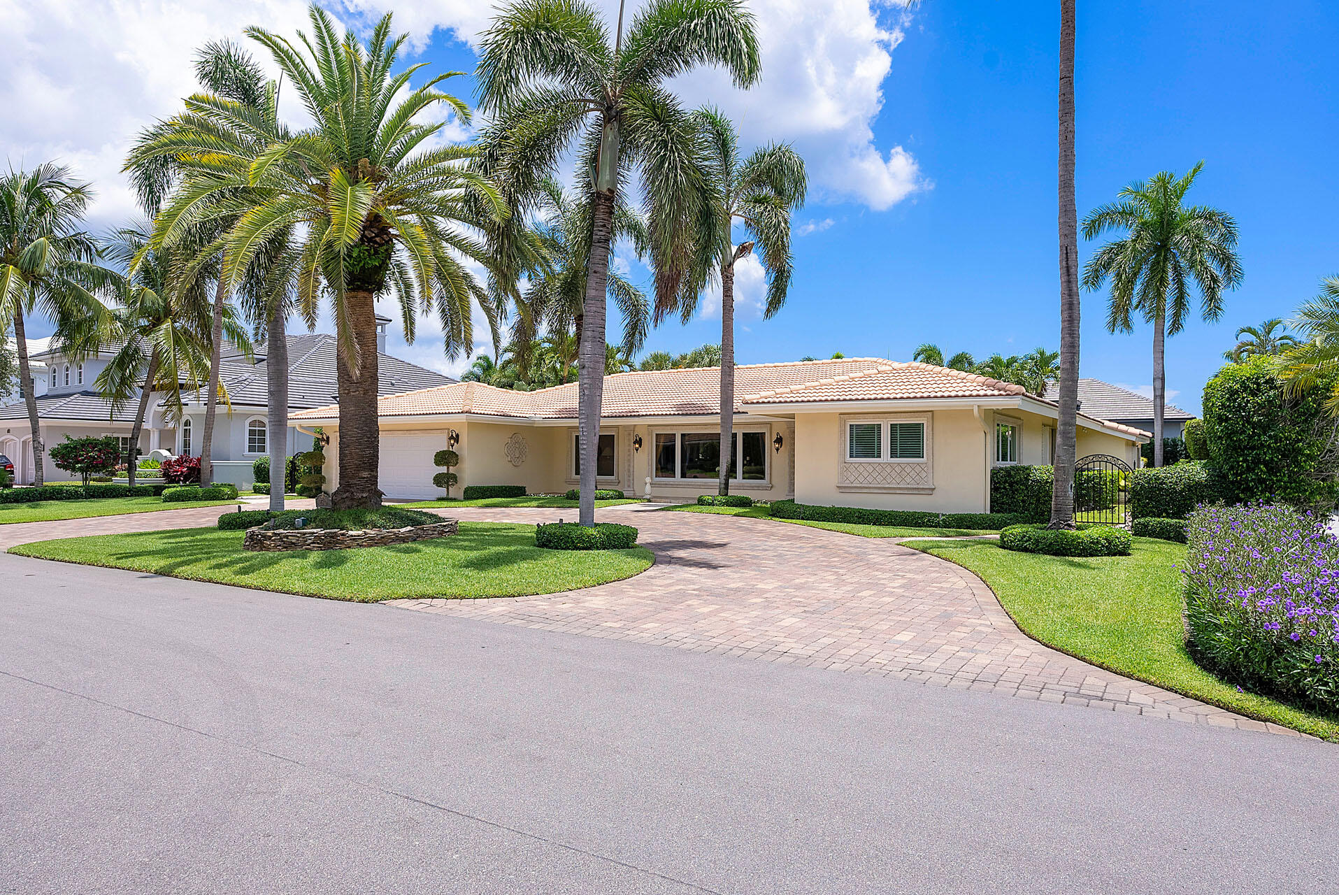 2340 West Silver Palm Road Boca Raton, FL 33432 - Photo 3 of 10 2340_West_Silver_Palm_Road_01