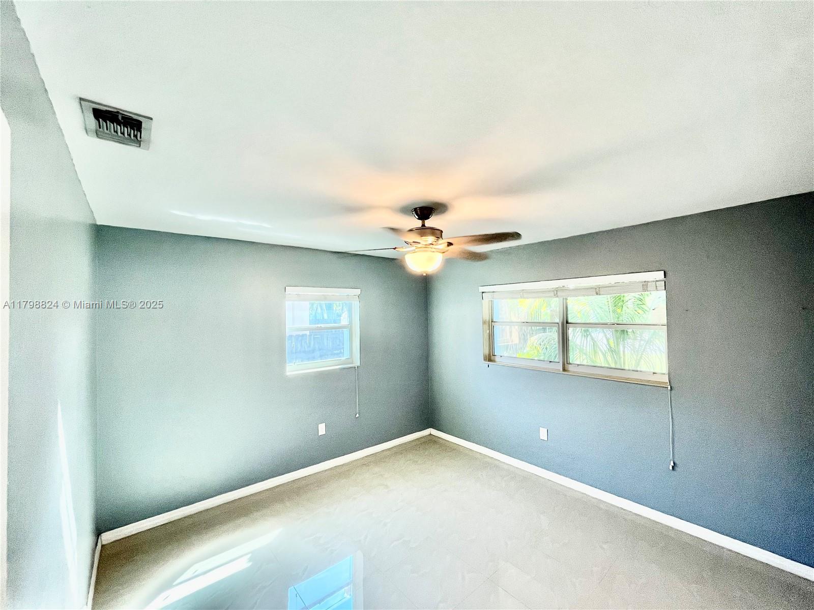 3135 Southwest 64th Avenue Miami, FL 33155 - Photo 12 of 25