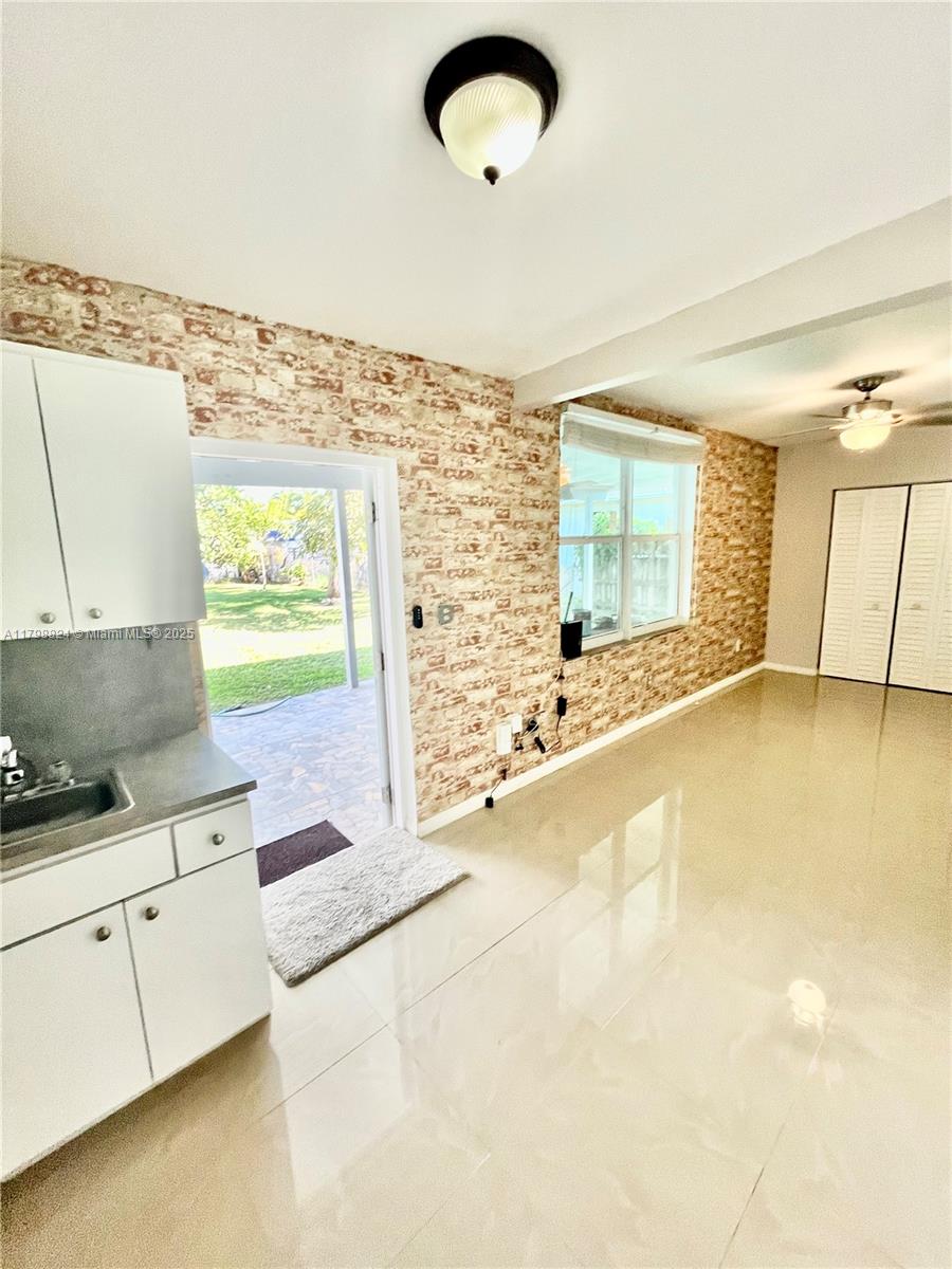 3135 Southwest 64th Avenue Miami, FL 33155 - Photo 18 of 25