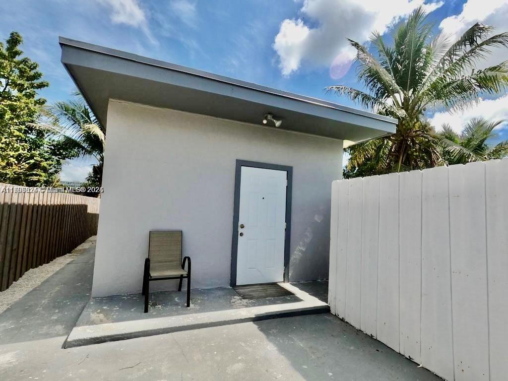 3135 Southwest 64th Avenue Miami, FL 33155 - Photo 22 of 25