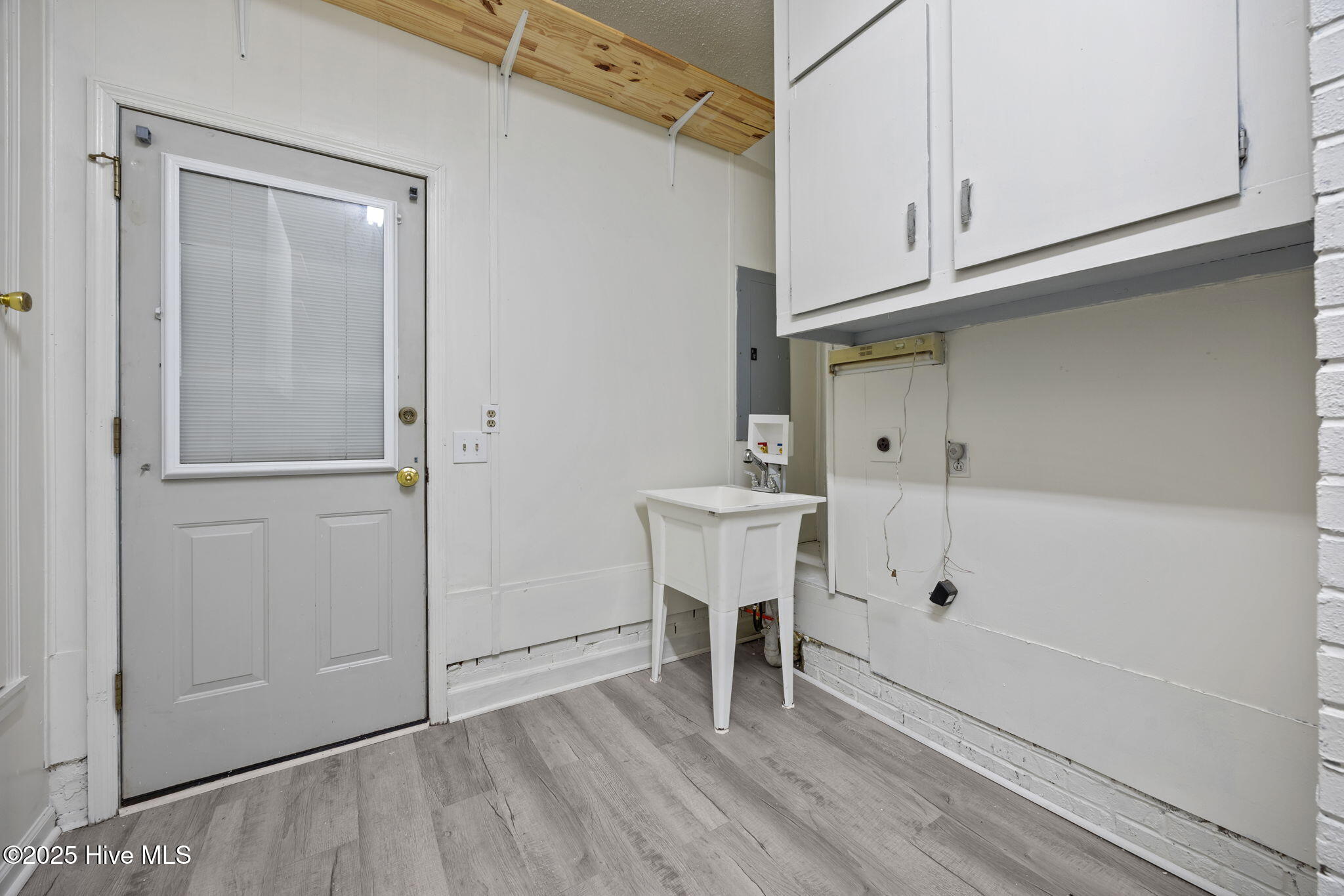 1413 Bud Hawkins Road Dunn, NC 28334 - Photo 37 of 56 Laund.ry sink is a nice feature