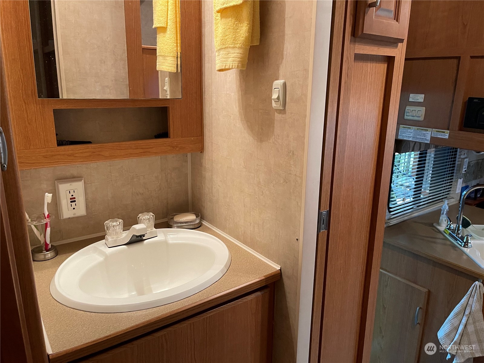 62 Riverside Drive Deming, WA 98244 - Photo 14 of 35 Gallery Image 14