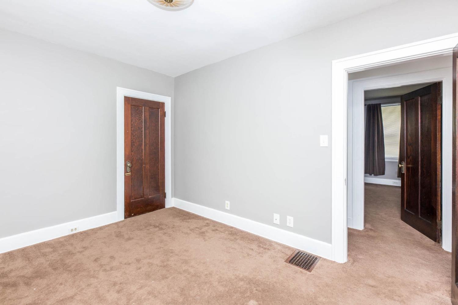 3258 Epworth Avenue Cincinnati, OH 45211 - Photo 14 of 22