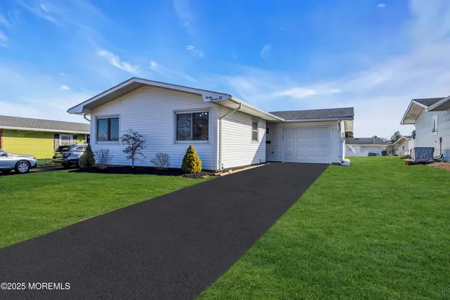 $435,000 | 37 Central Boulevard, Brick, NJ 08724