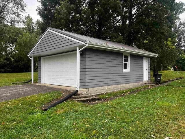 $104,000 | 505 South High Street, Hartford City, IN 47348