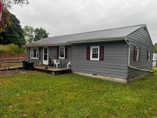$104,000 | 505 South High Street, Hartford City, IN 47348