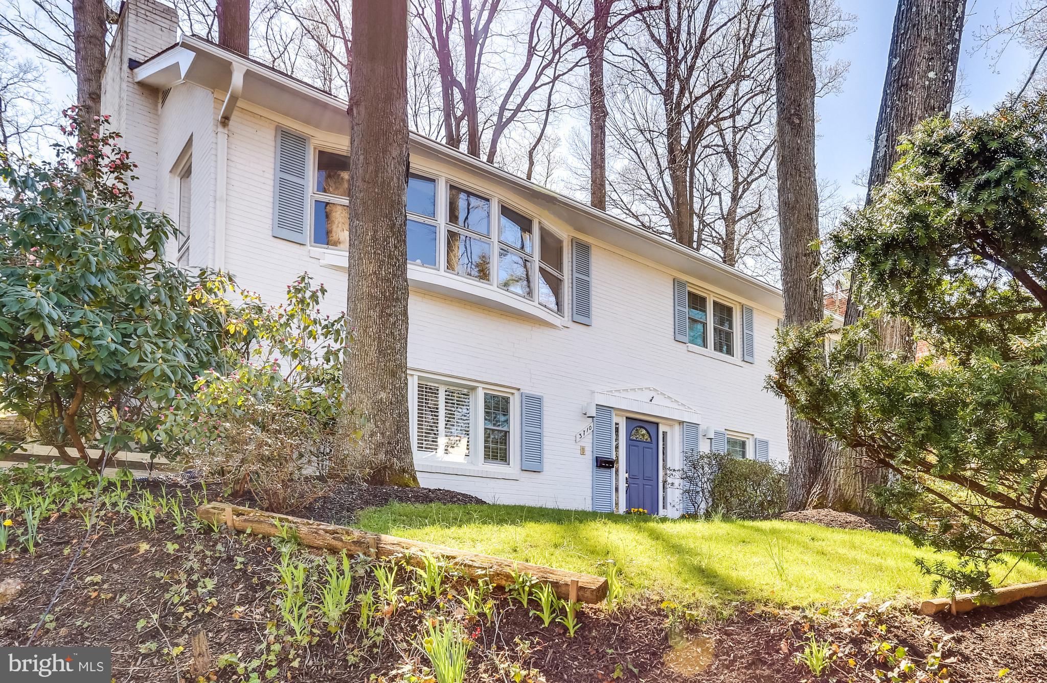 Welcome to 3710 Lorcom Lane