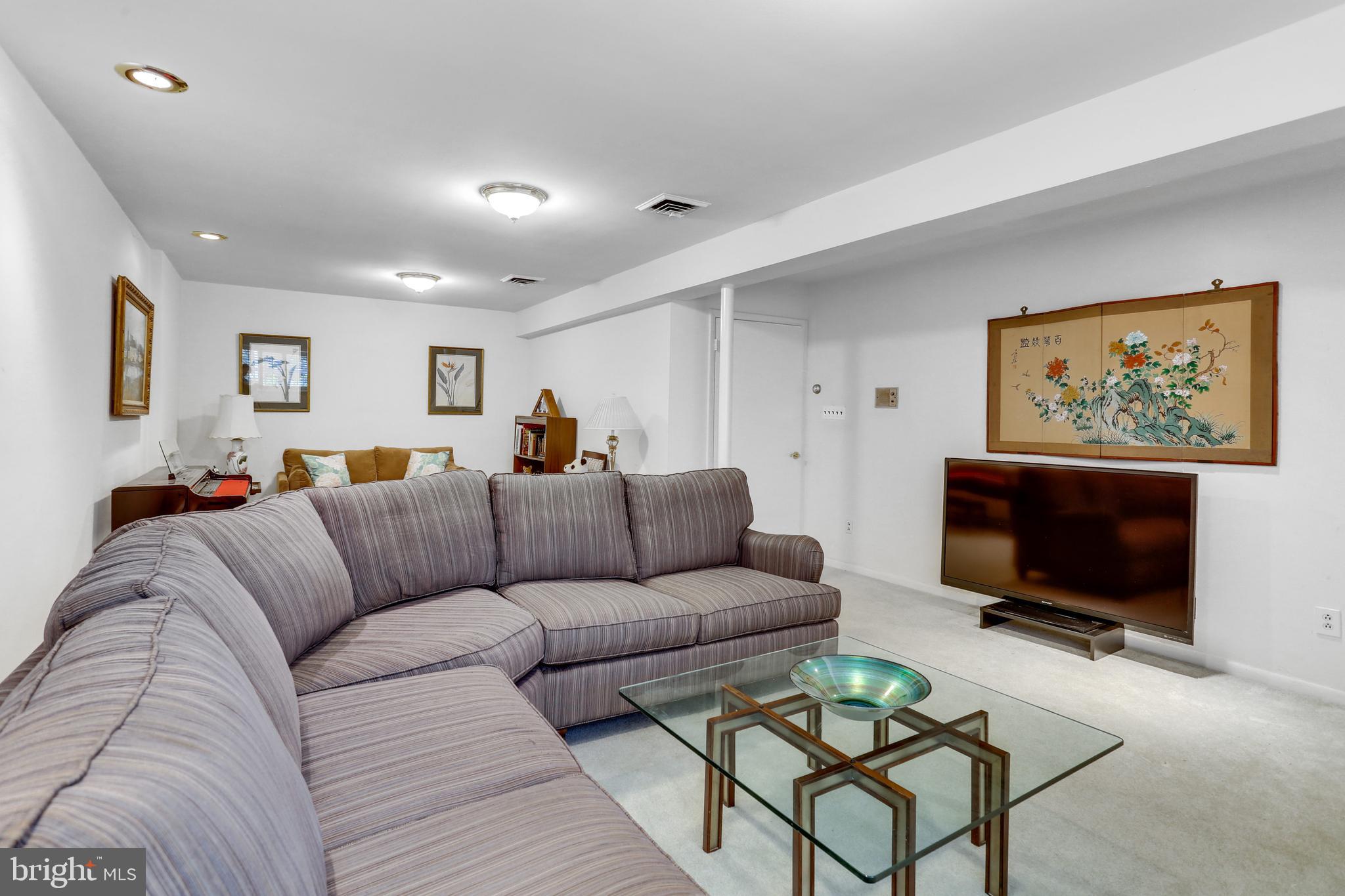 3710 Lorcom Lane Arlington, VA 22207 - Photo 12 of 48