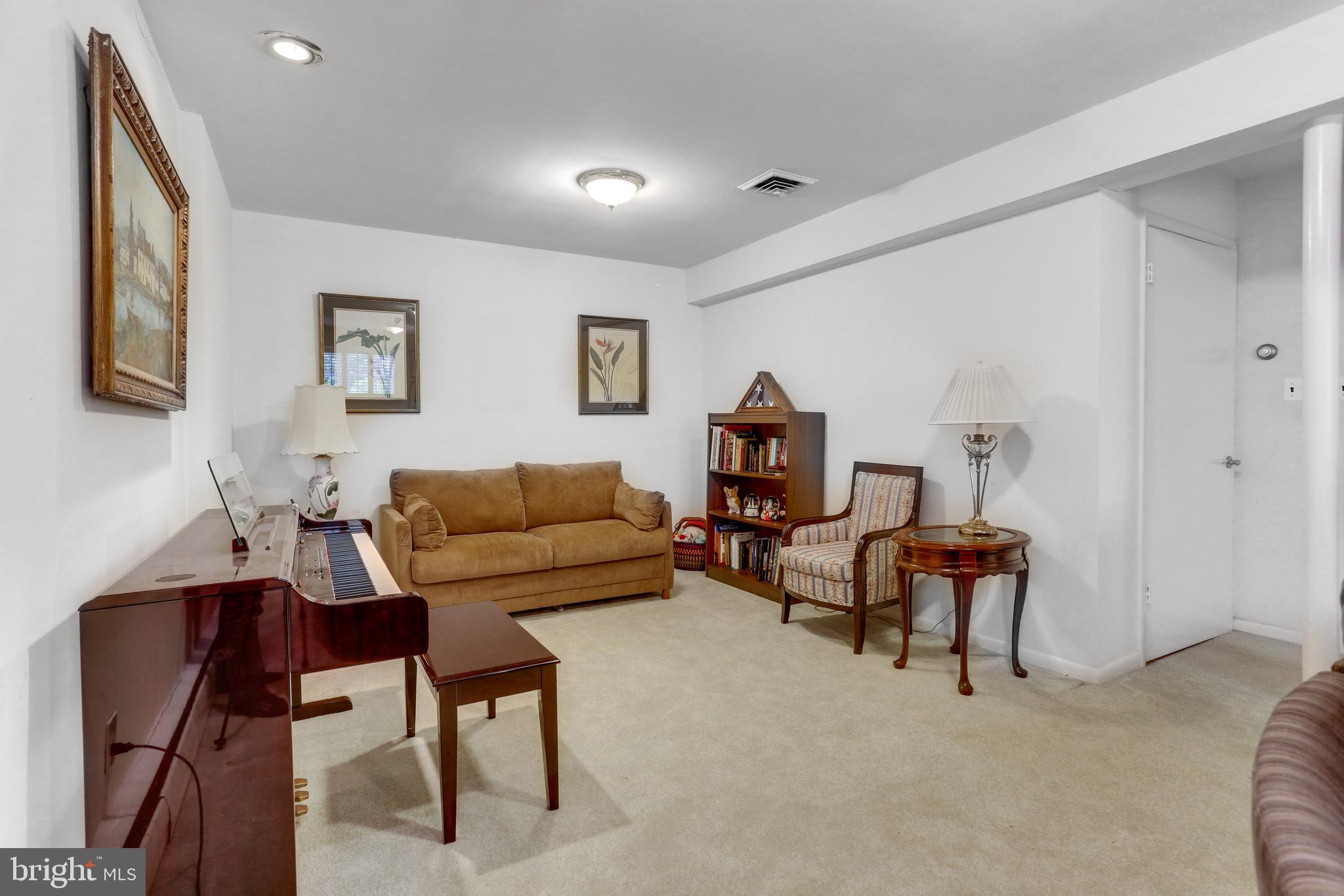 3710 Lorcom Lane Arlington, VA 22207 - Photo 16 of 48