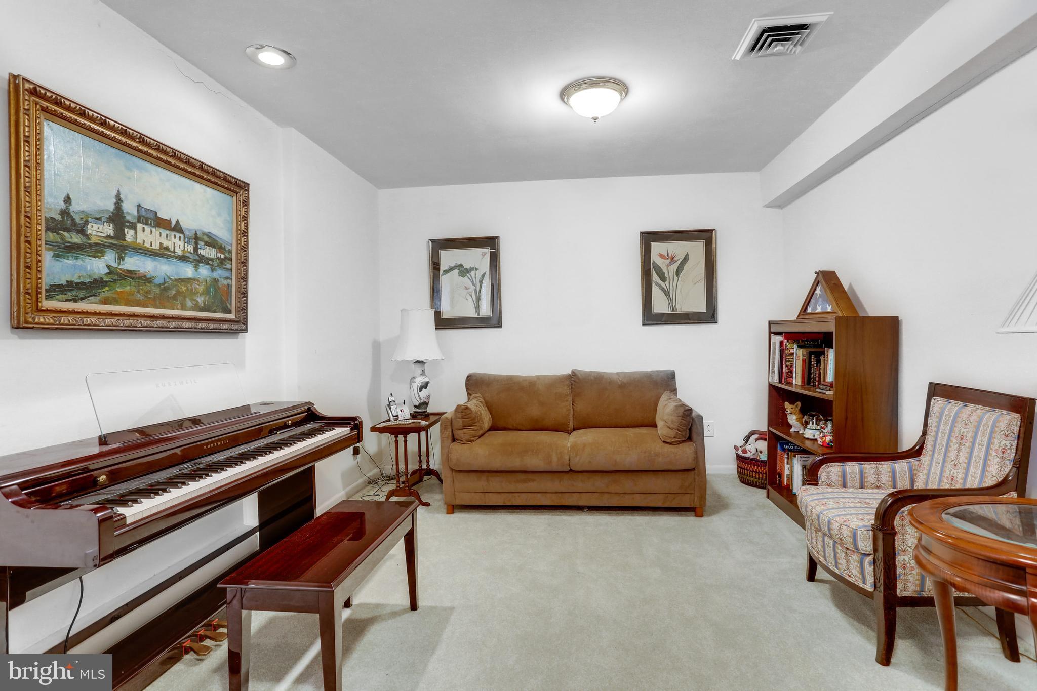 3710 Lorcom Lane Arlington, VA 22207 - Photo 19 of 48