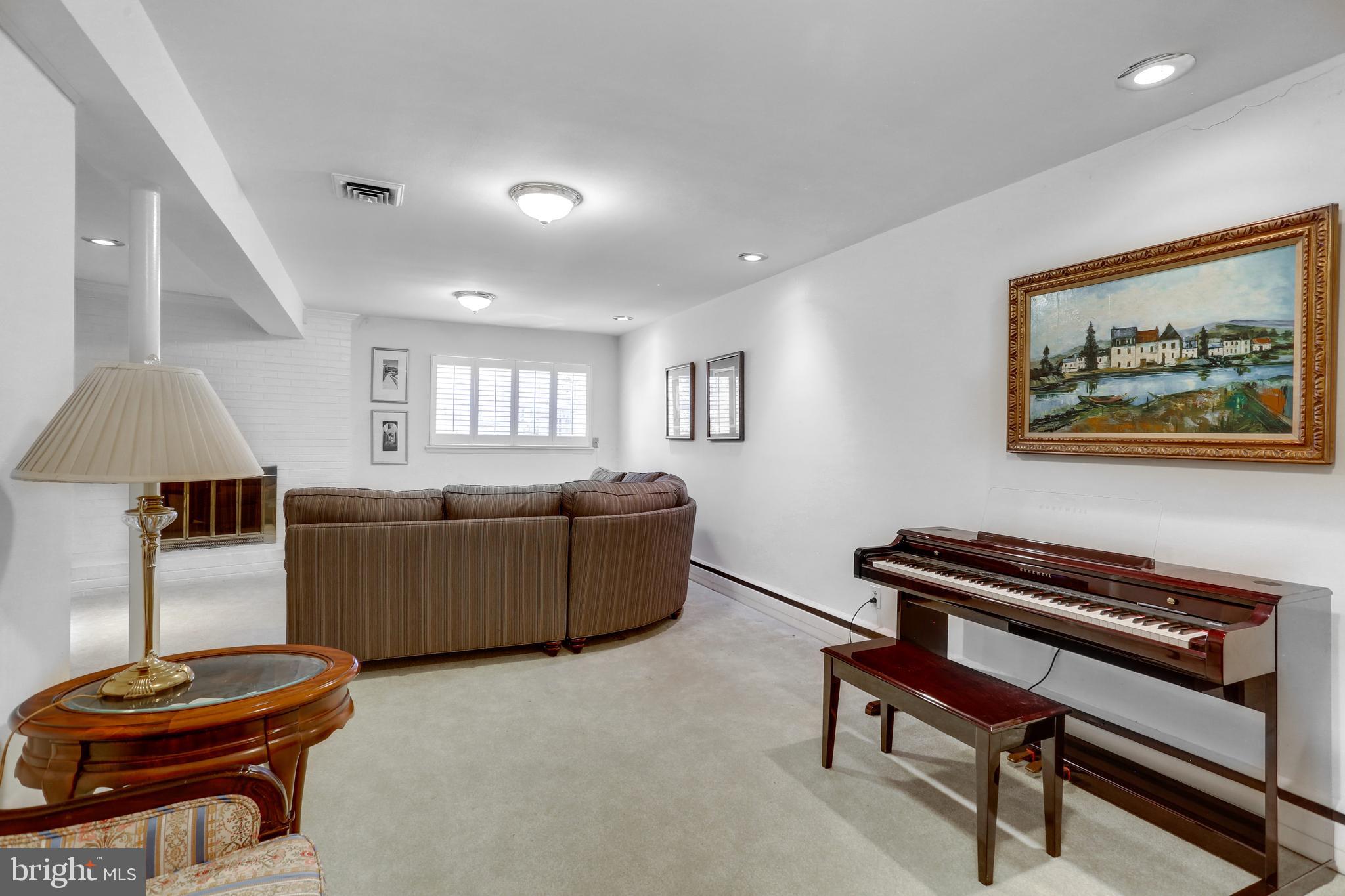 3710 Lorcom Lane Arlington, VA 22207 - Photo 21 of 48