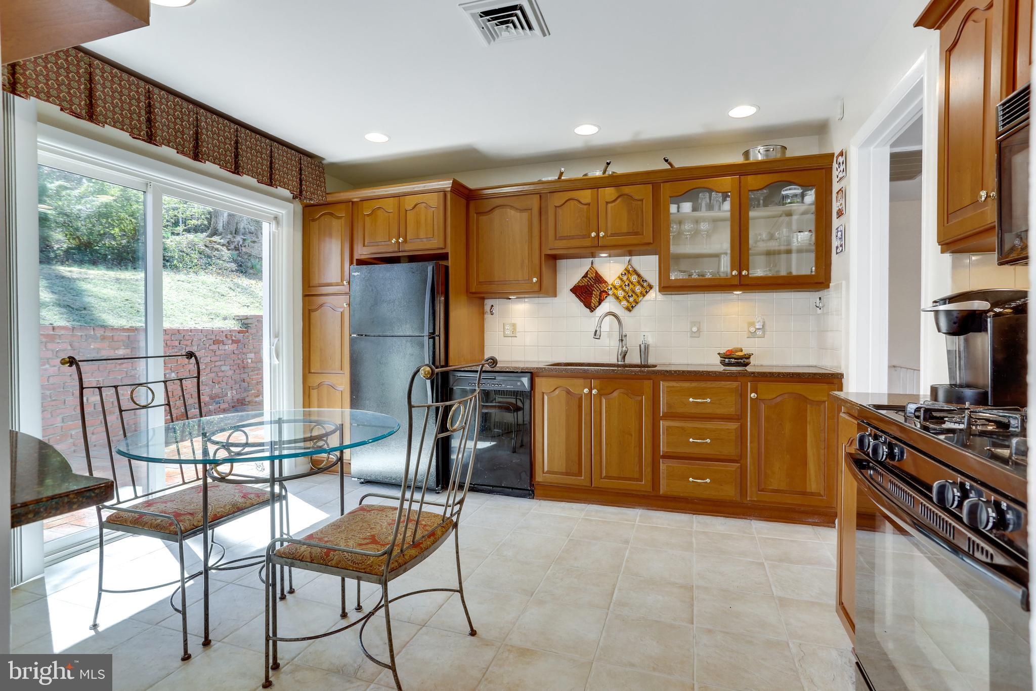 3710 Lorcom Lane Arlington, VA 22207 - Photo 43 of 48