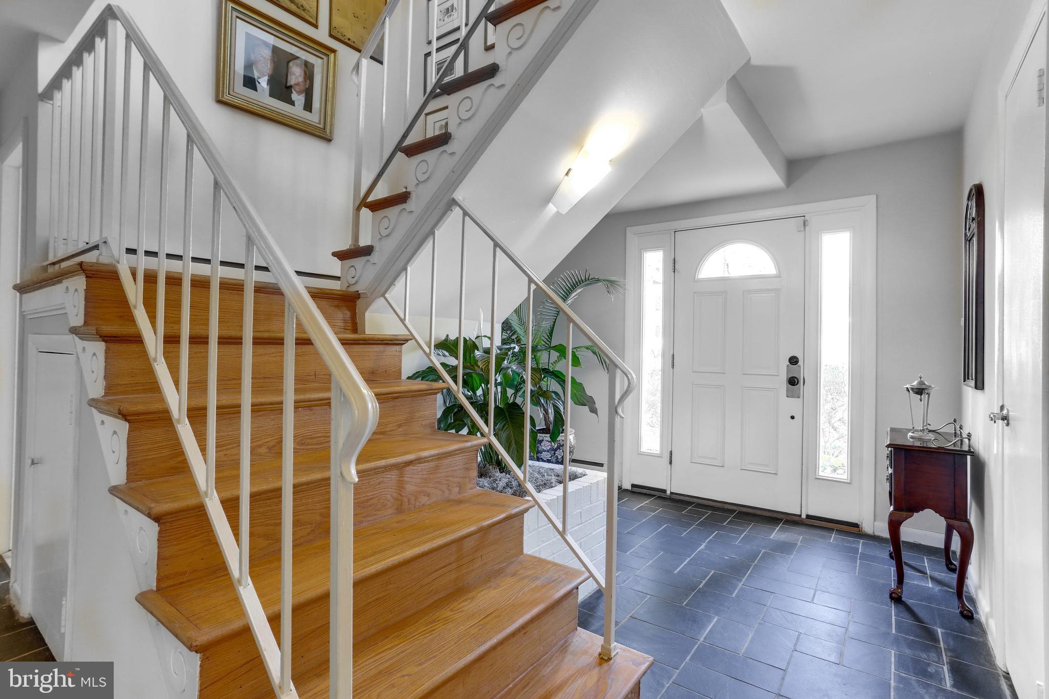 3710 Lorcom Lane Arlington, VA 22207 - Photo 6 of 48