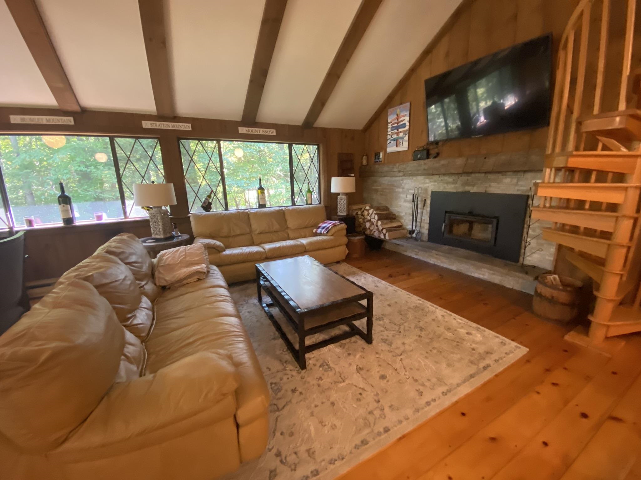 1138 River Road Jamaica, VT 05343 - Photo 18 of 36