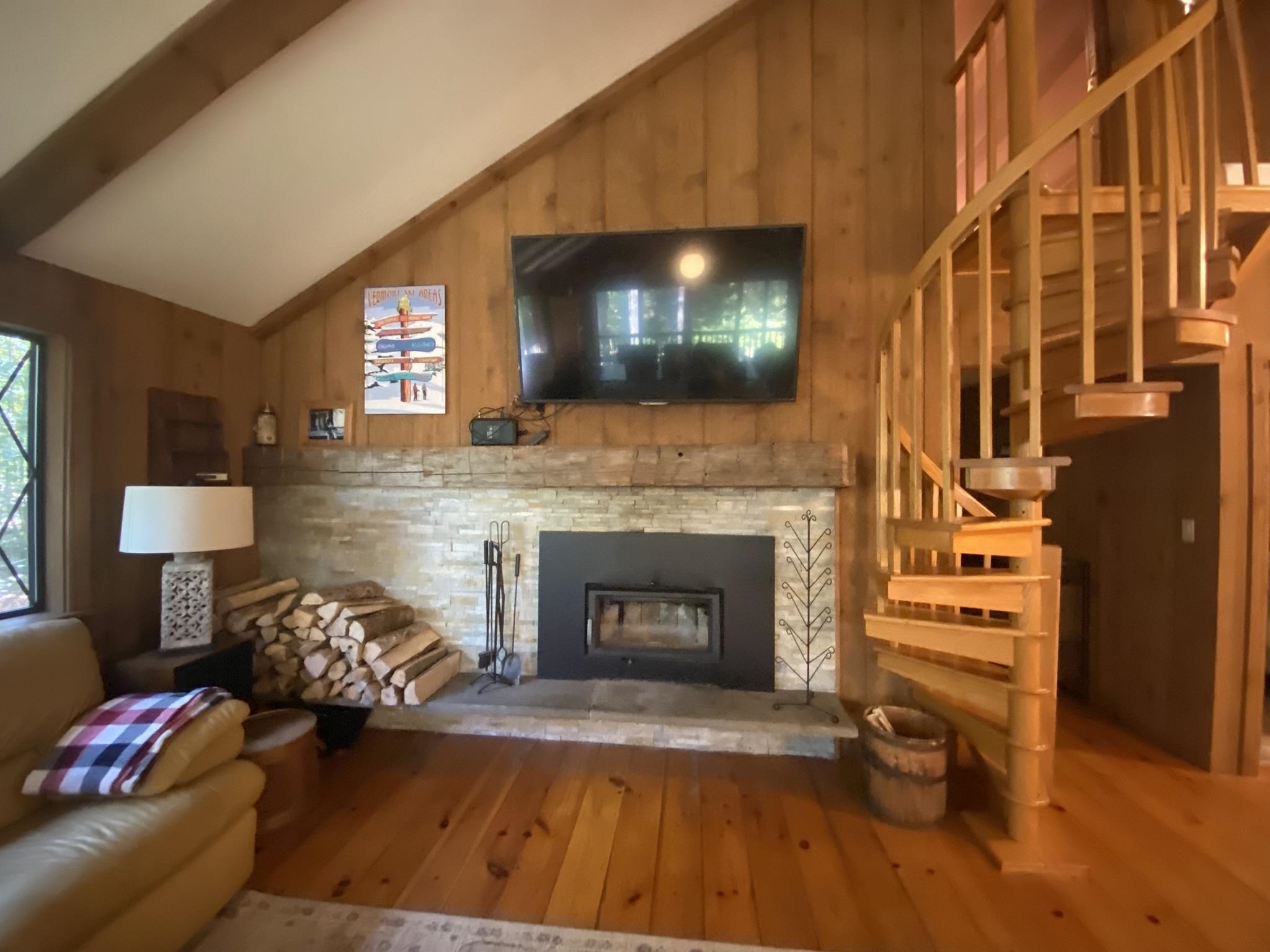 1138 River Road Jamaica, VT 05343 - Photo 20 of 36