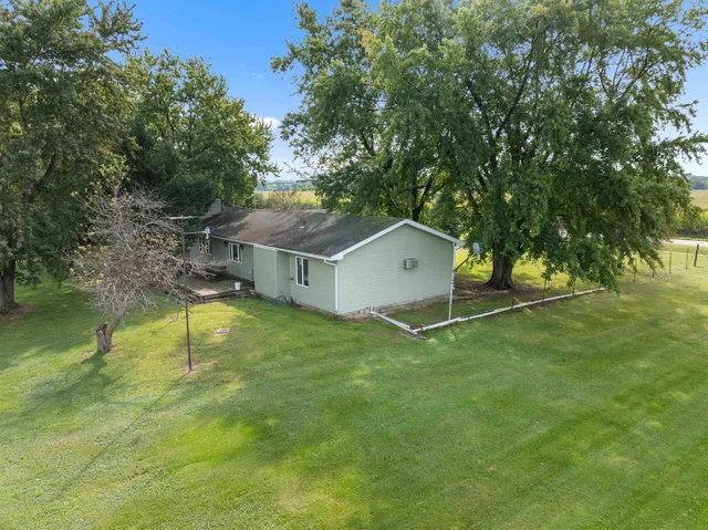 $360,000 | 11754 Wange Road, Capron, IL 61012