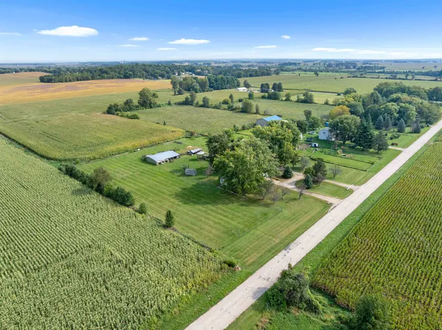 $360,000 | 11754 Wange Road, Capron, IL 61012