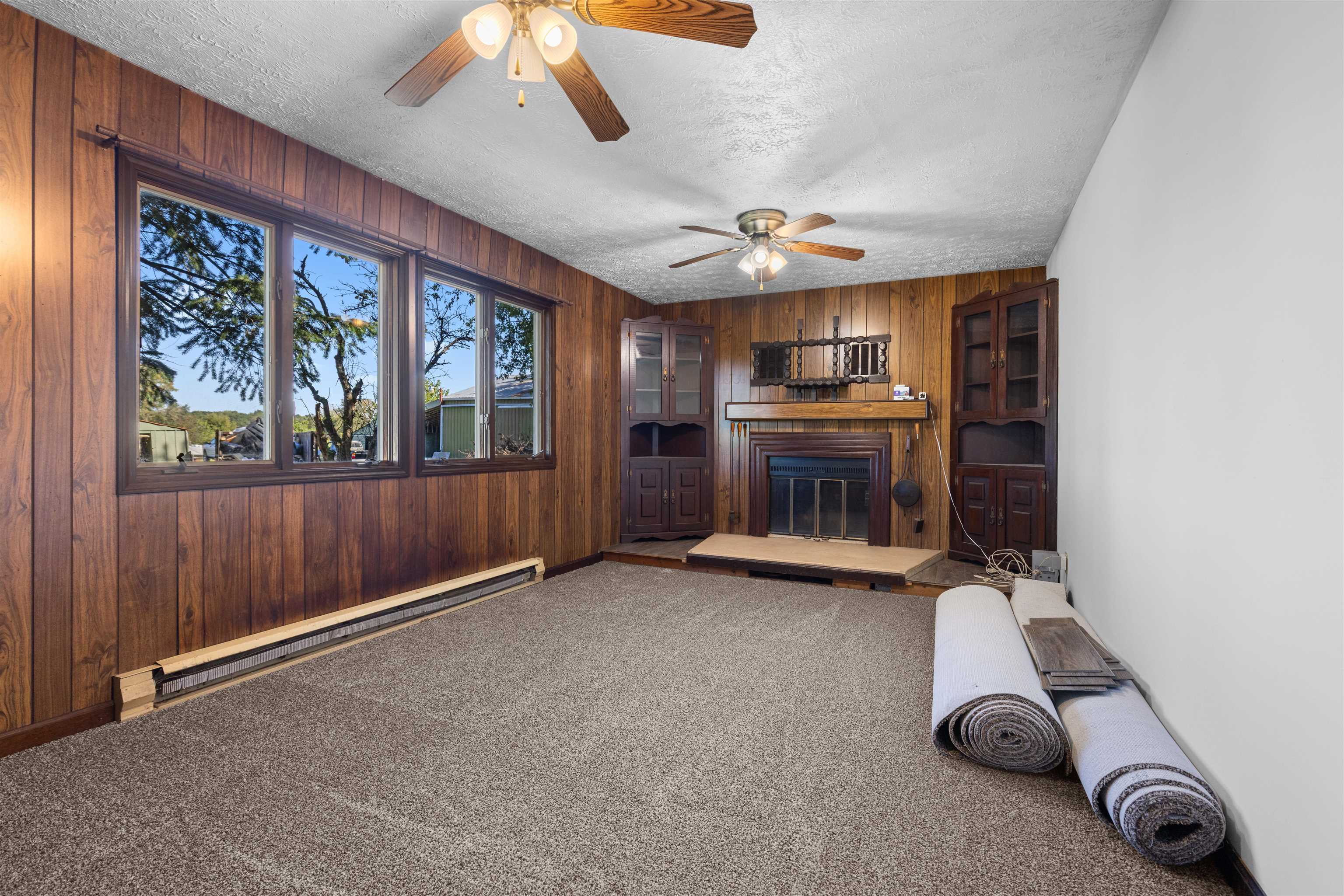 11754 Wange Road Capron, IL 61012 - Photo 4 of 19