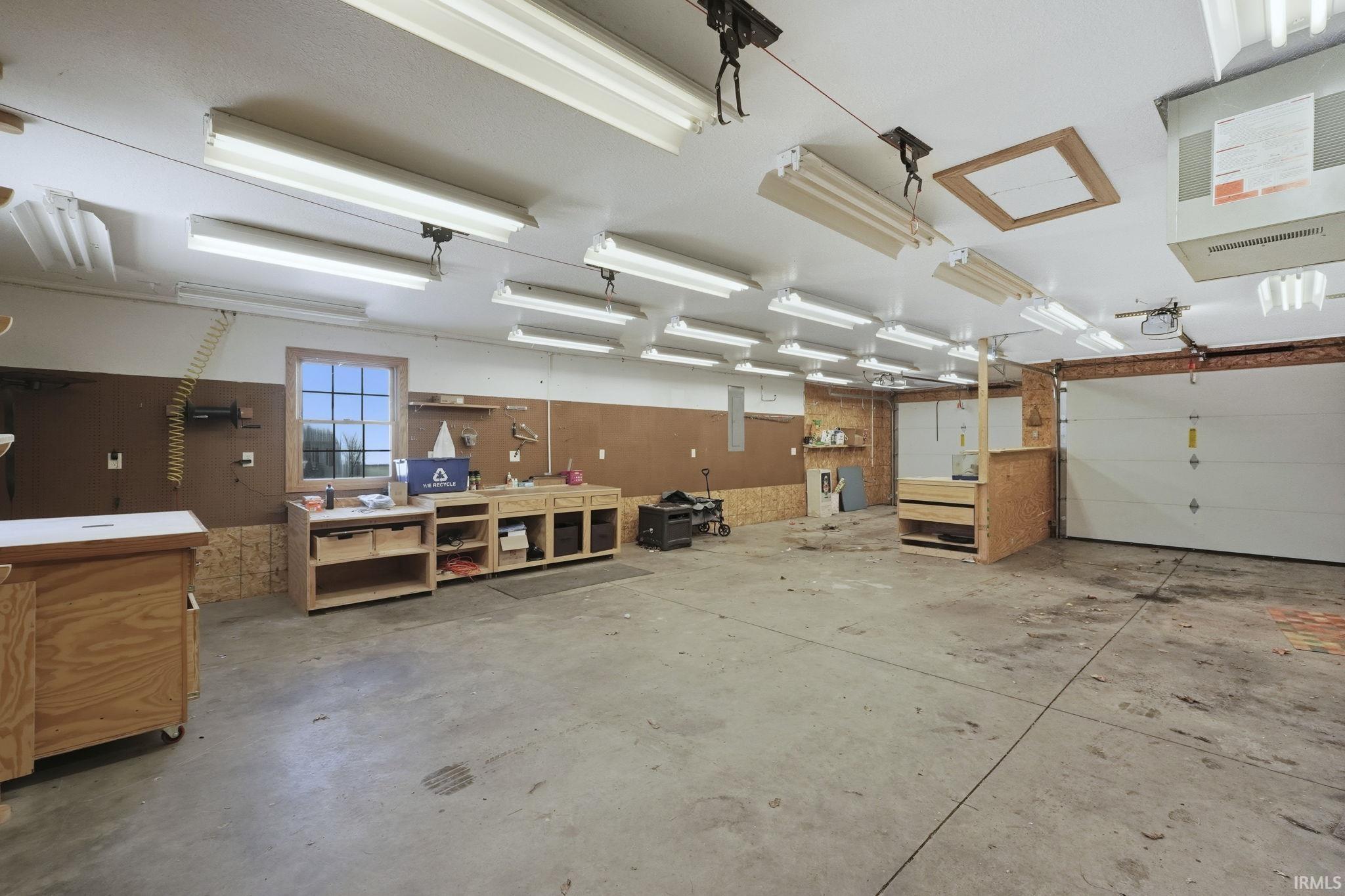 2653 Reed Road Fort Wayne, IN 46815 - Photo 8 of 35