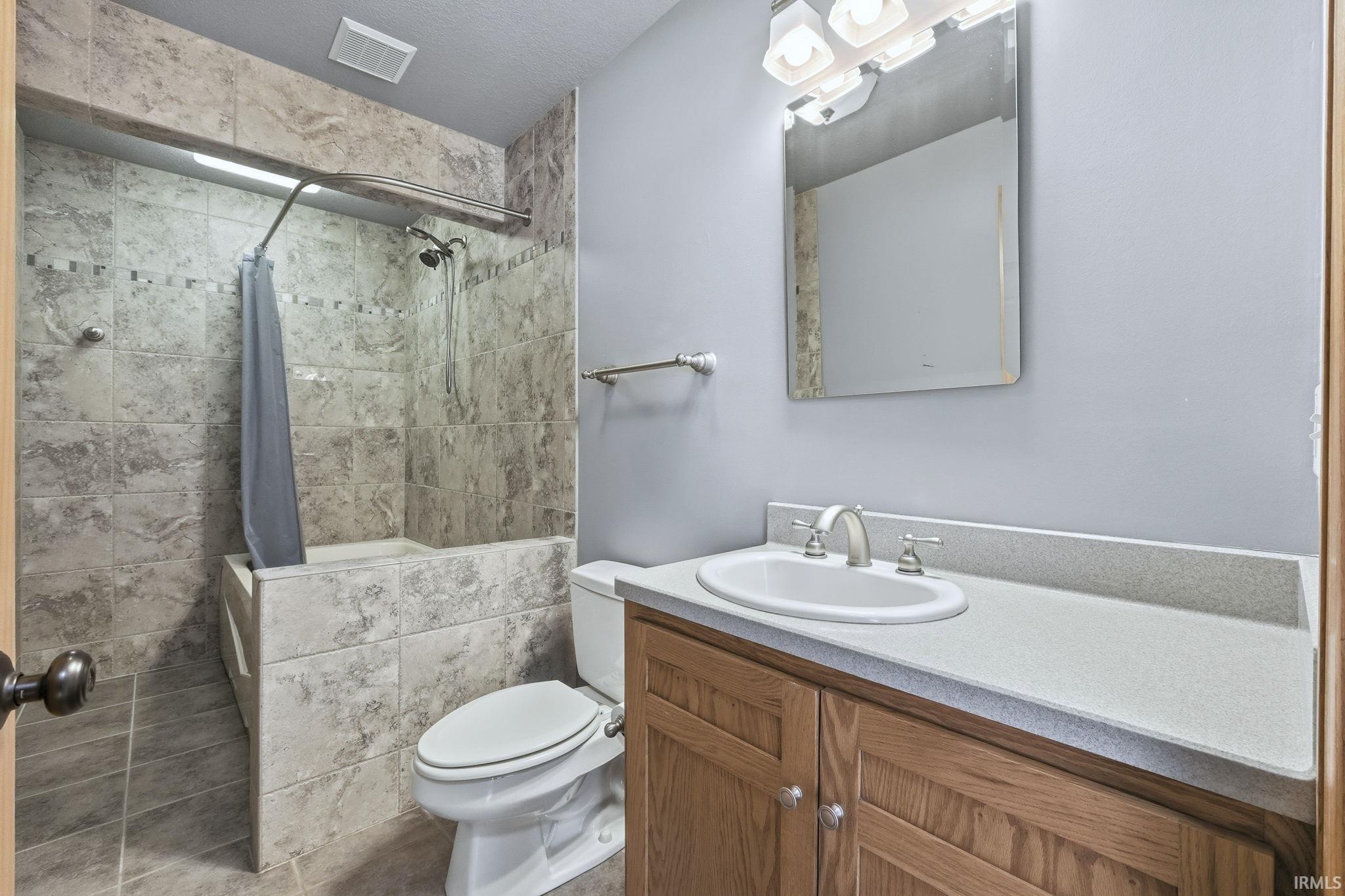 2653 Reed Road Fort Wayne, IN 46815 - Photo 10 of 35