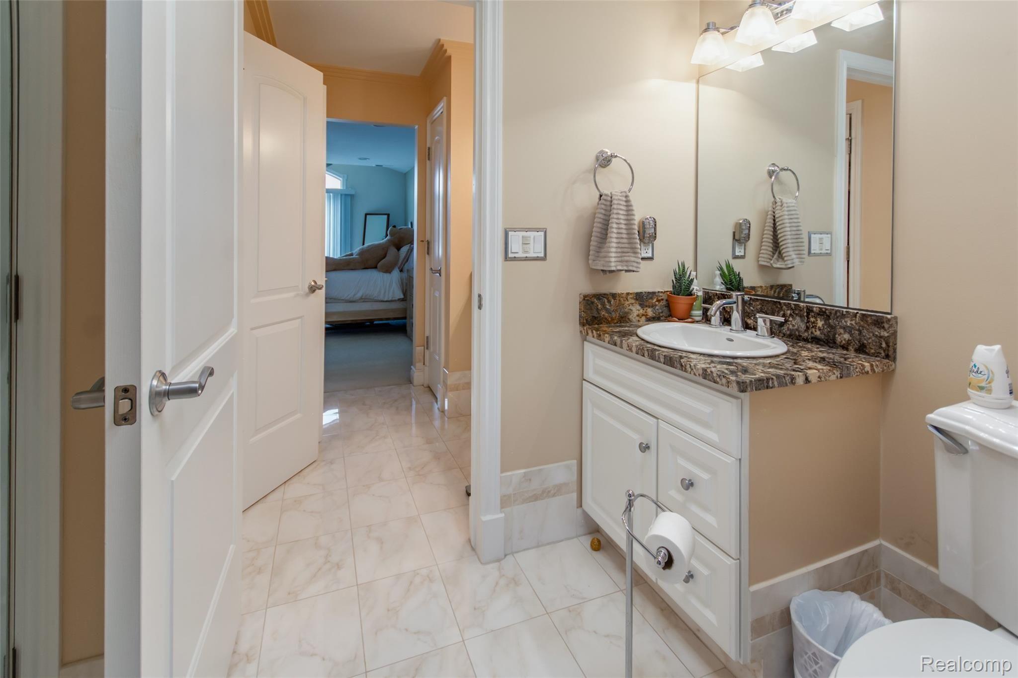 3175 Janea Rue Boulevard Monroe, MI 48162 - Photo 20 of 31 DSC_2543enf.jpg